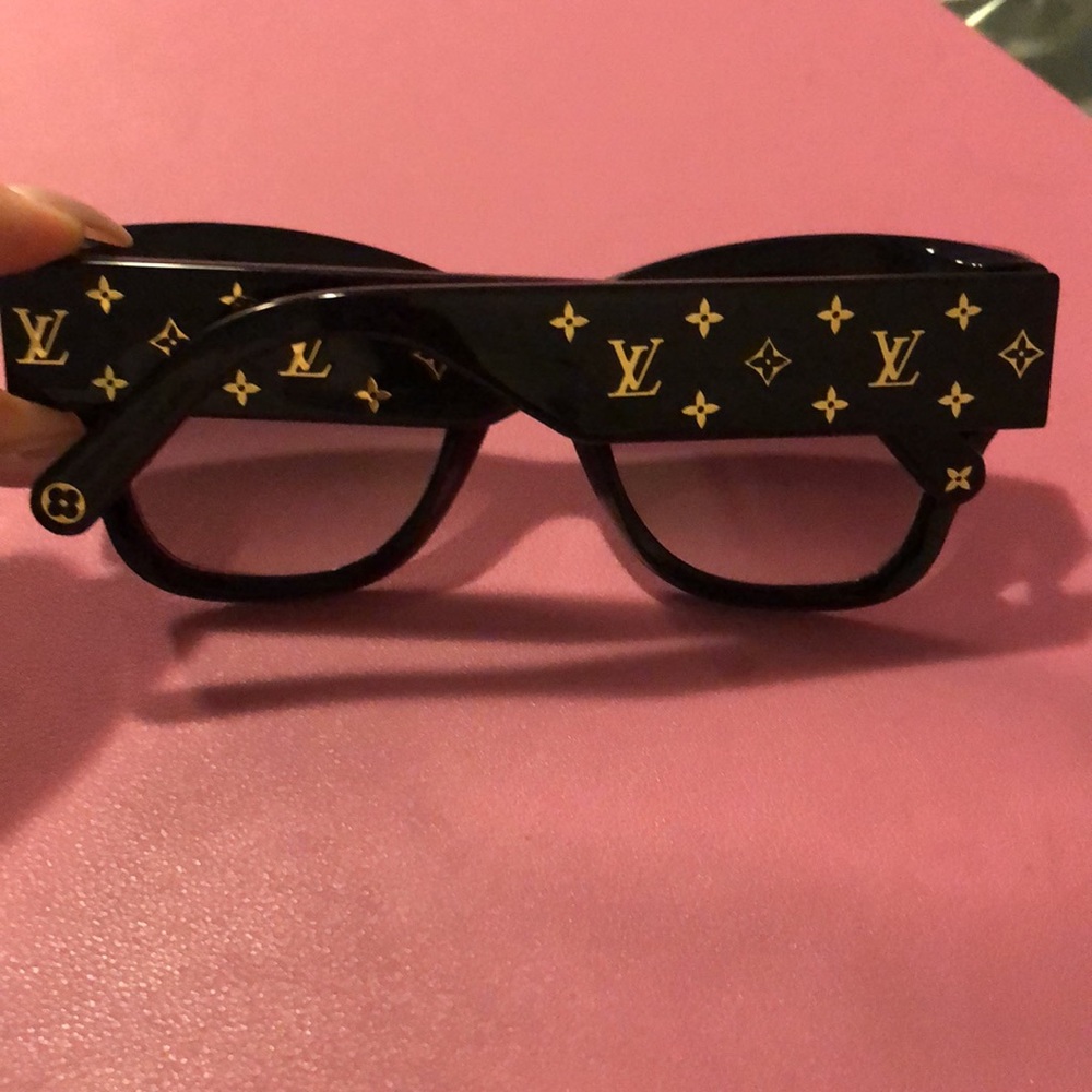 Louis Vuitton rendez-vous cat eye sunglasses - Picture 10 of 13